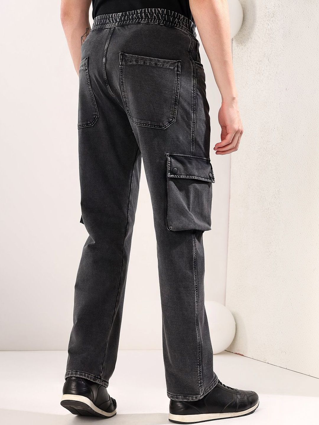 NOWI Men Jogger Mid-Rise Light Fade Stretchable Jeans