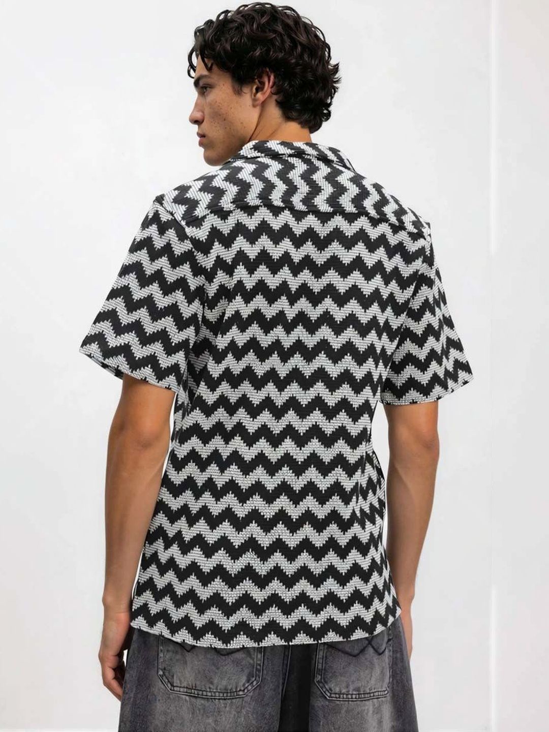 Chevron Printed Spread Collar Cotton Casual Shirt