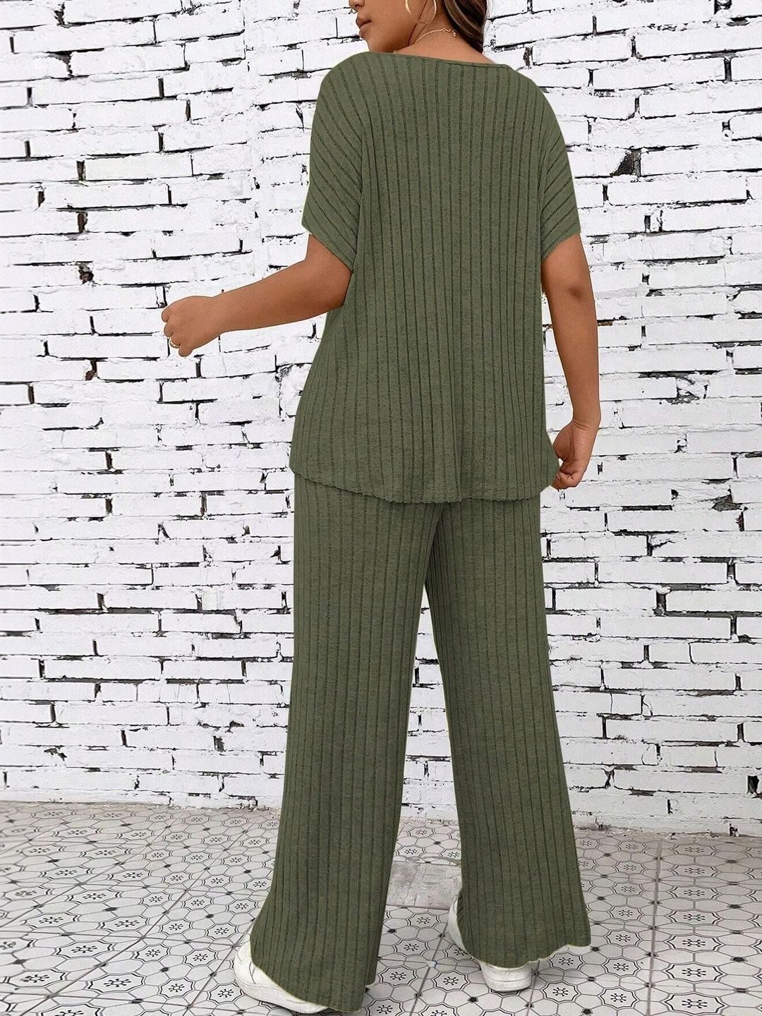 NOWI Women Round Neck Top & Trousers Co-Ords