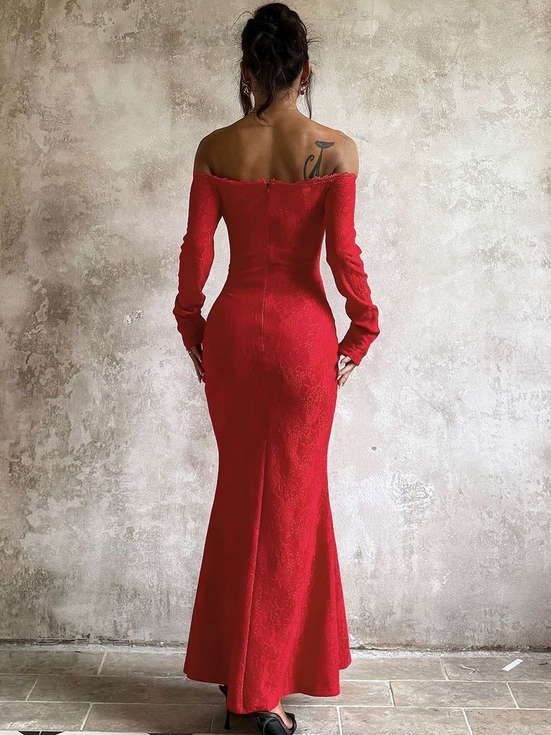 NOWI Off-Shoulder Sheath Maxi Dress