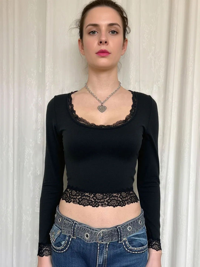 Crop Top in Black polyester - Nowi Korean Fashion