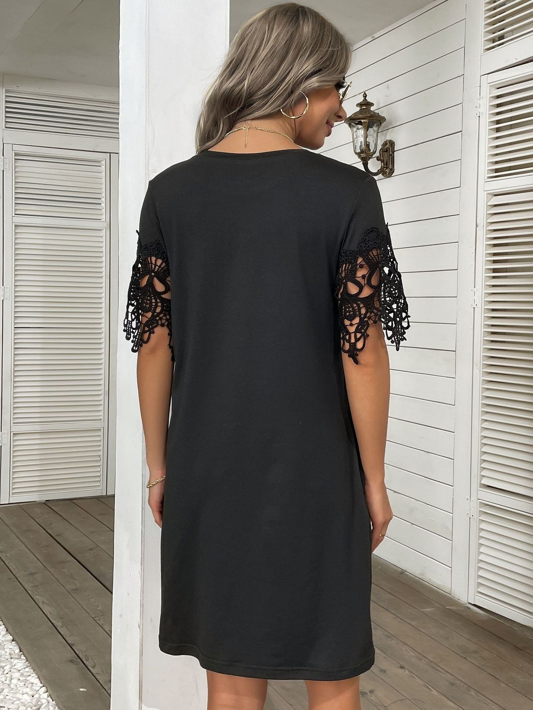 Round Neck Lace Inserts Dress