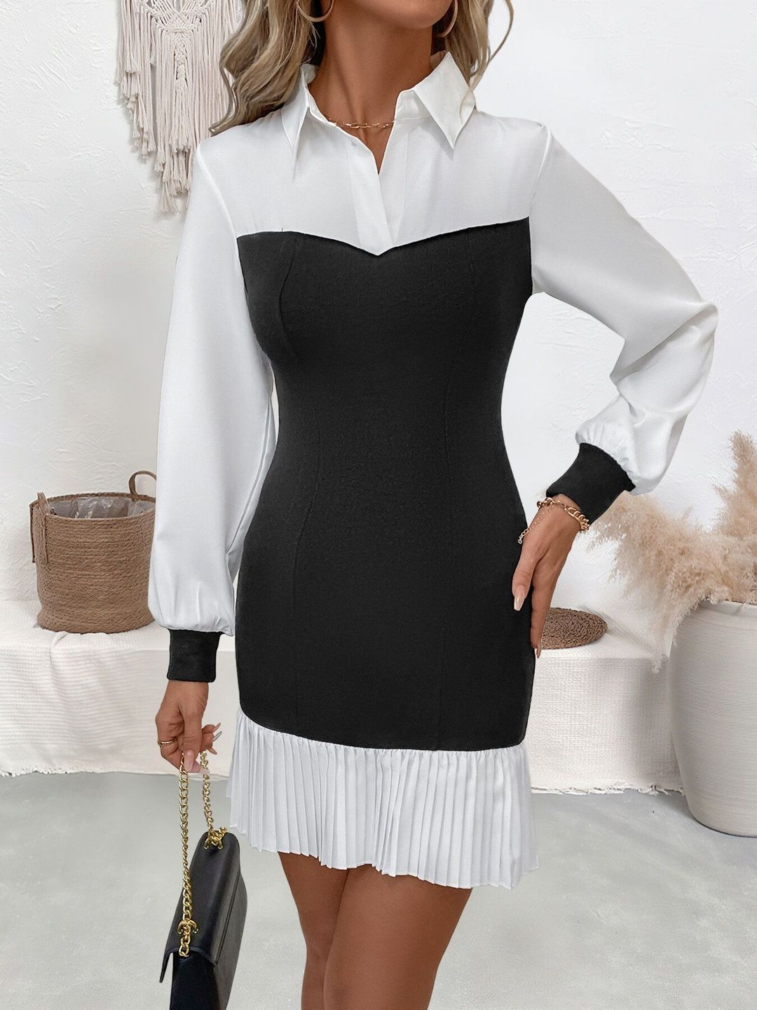 Women's Black Colourblocked Sheath Mini Dress