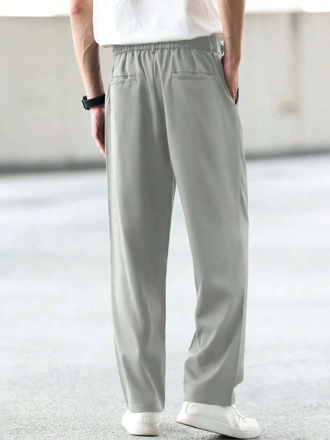 Men Straight Fit Wrinkle Free Pleated Trousers