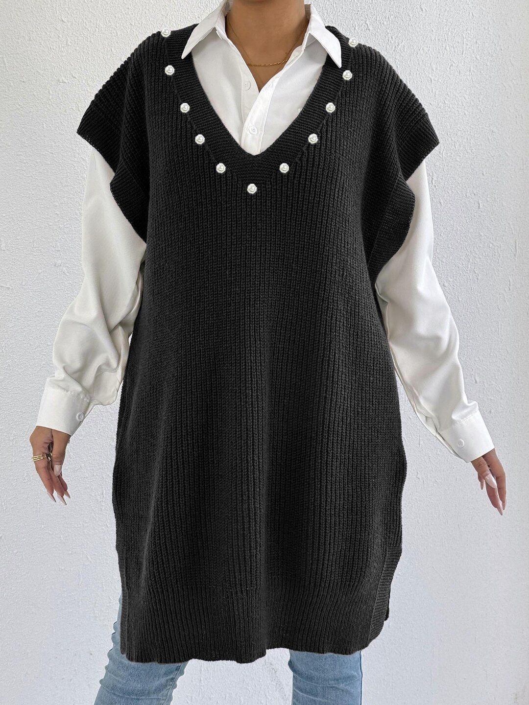 Women Ribbed Sweater Vest with Embellished Detail