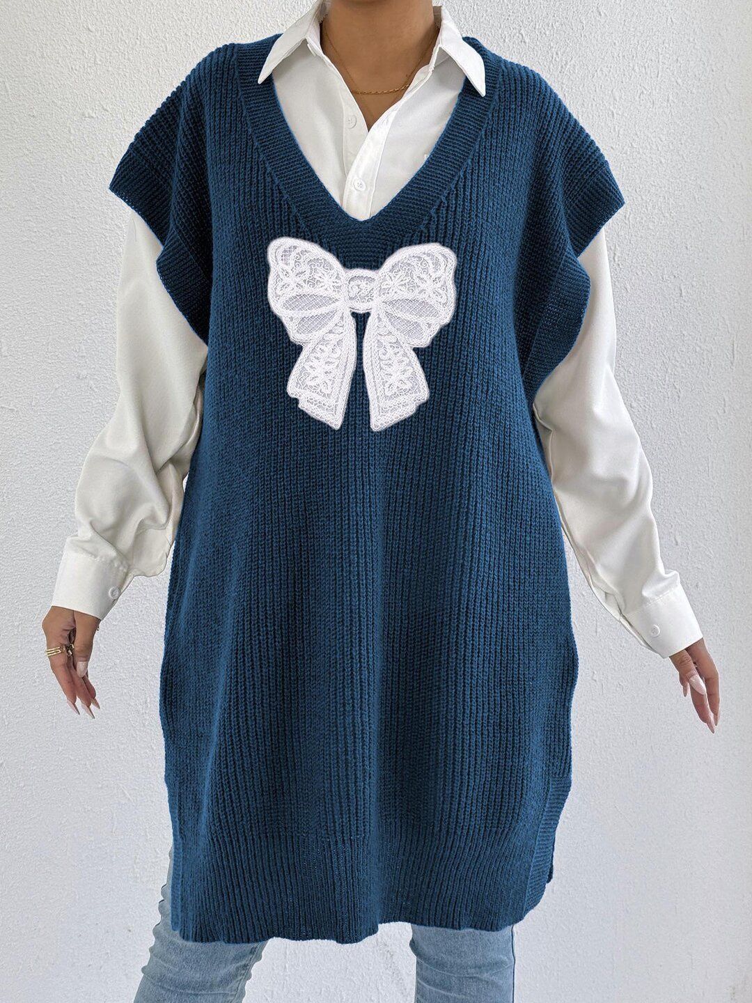 Women Ribbed Longline Sweater Vest with Applique Detail