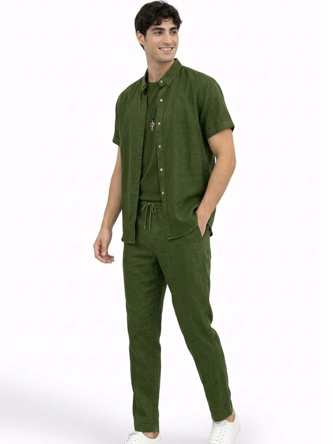 Men Cotton Blend Regular Fit Solid Casual Shirts