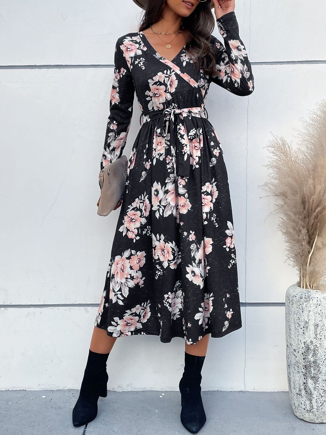 Women's Black Floral Print Midi Dress Blend