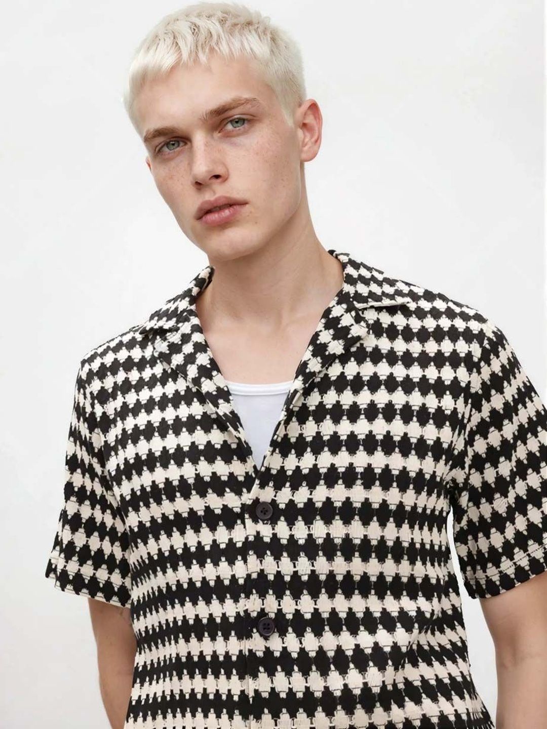 Chevron Printed Cuban Collar Cotton Casual Shirt