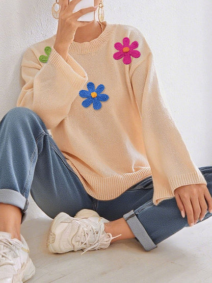 Women Colourblocked Pullover with Applique Detail