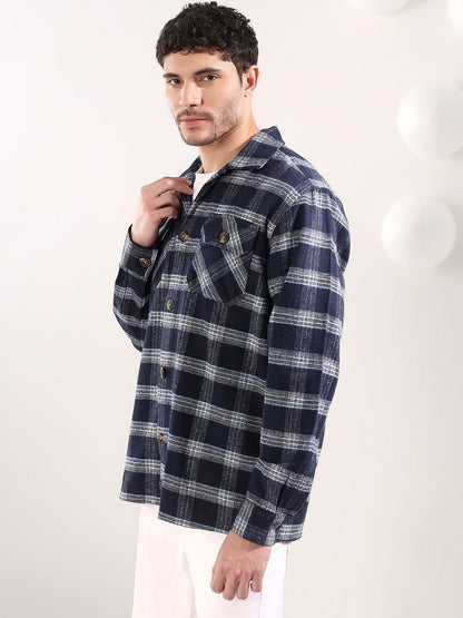 Printed Spread Collar Shackets