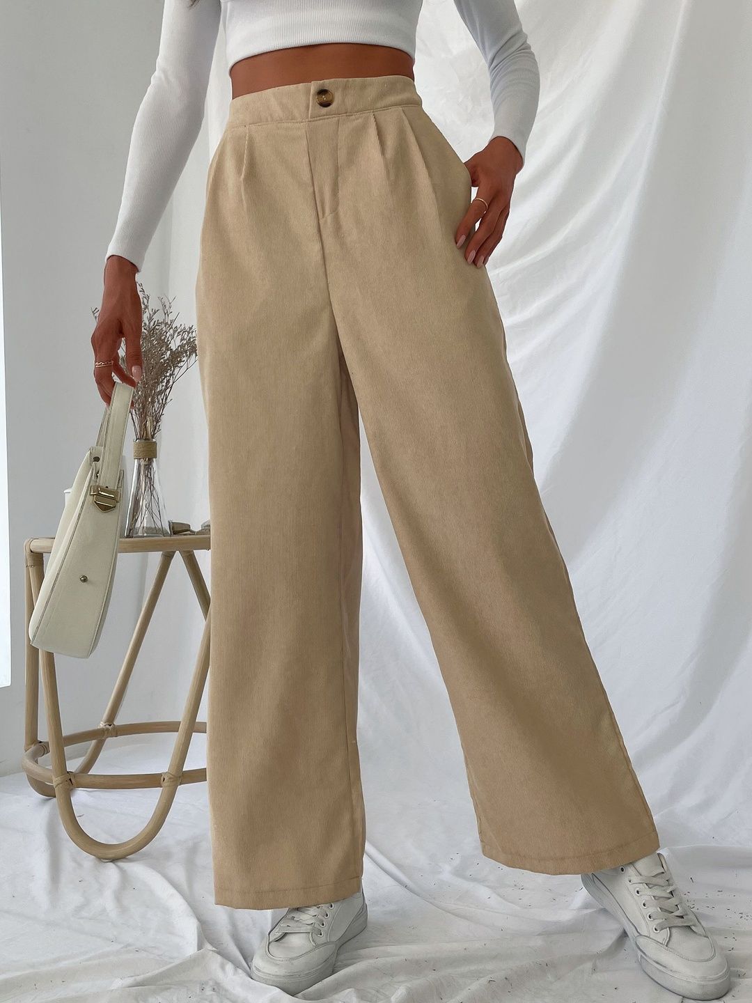 Women Loose Fit High-Rise Pleated Trousers