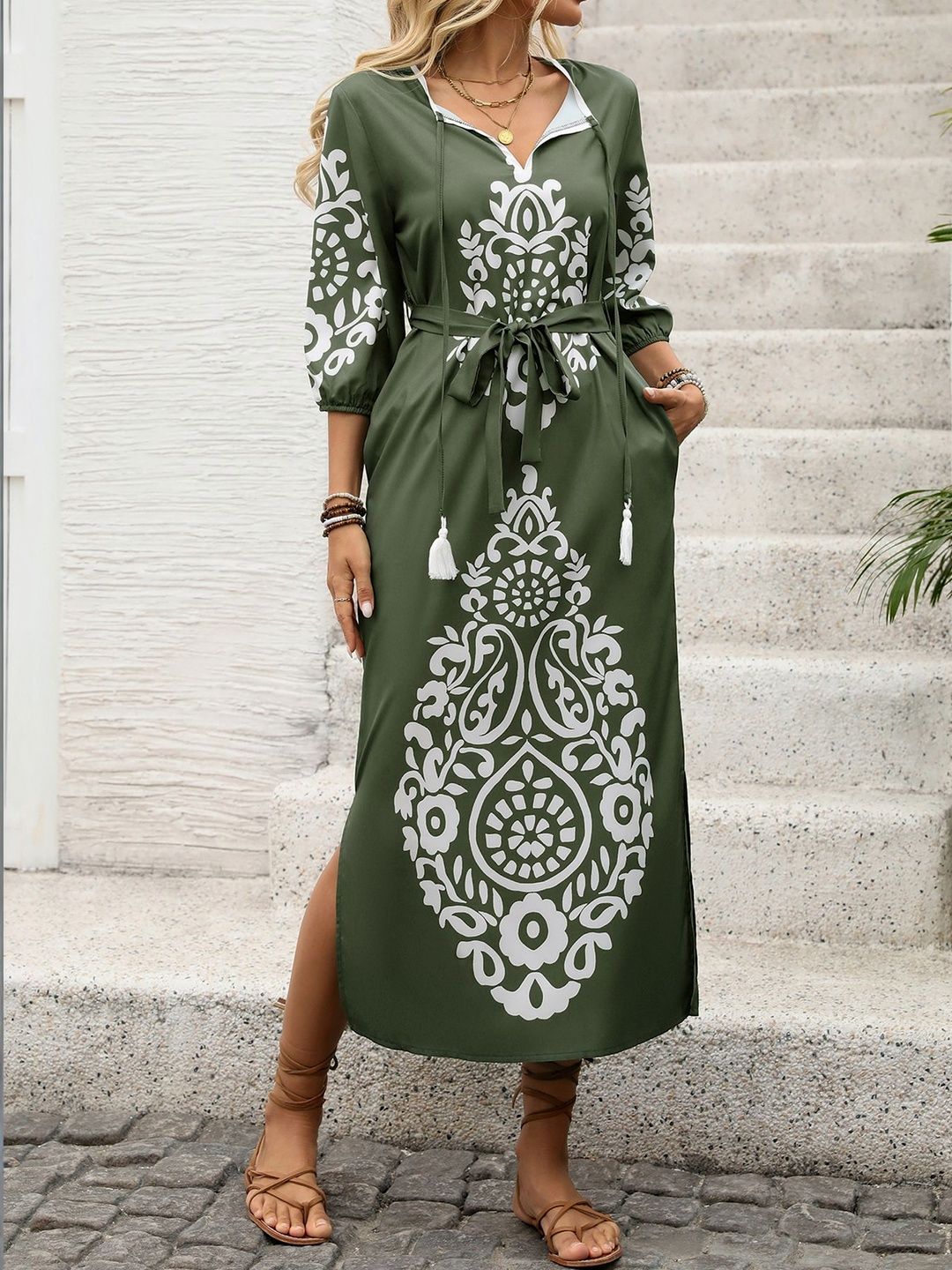 Ethnic Motifs Print Tie-Up Neck Maxi Dress